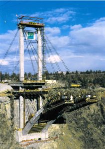 Arch construction temporary works and form travelers